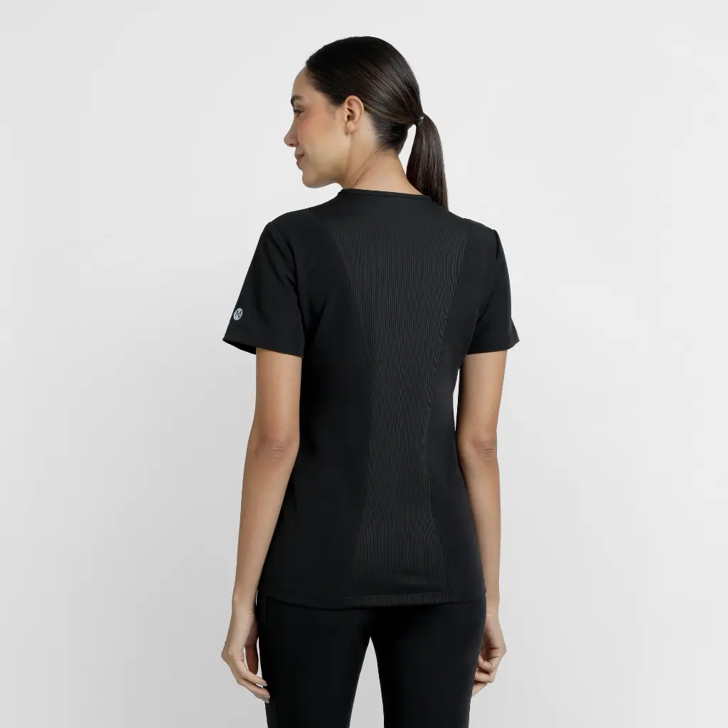 A013_NEGRO_2.webp