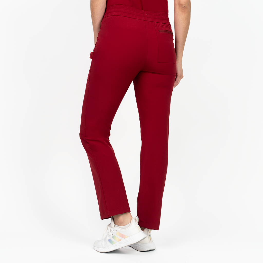 Pantalón Slim Limitless